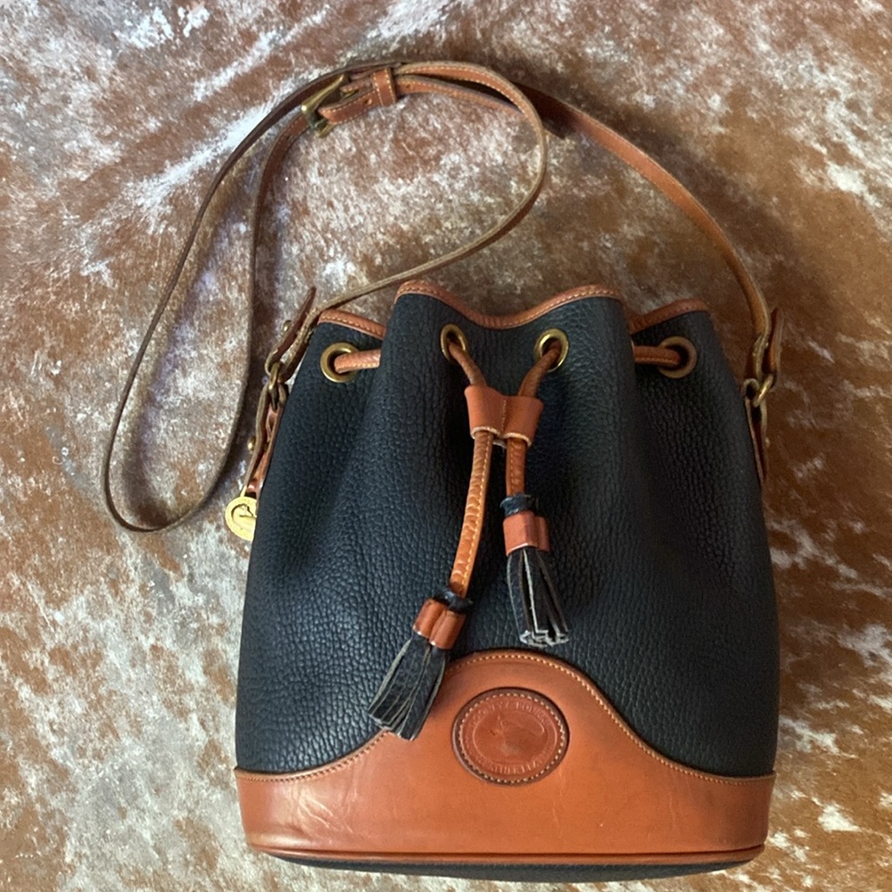 Dooney & Bourke Leather Bucket crossbody - Picture 3 of 15